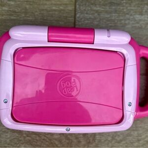 Leap Frog 2-in-1 Tablet/Laptop